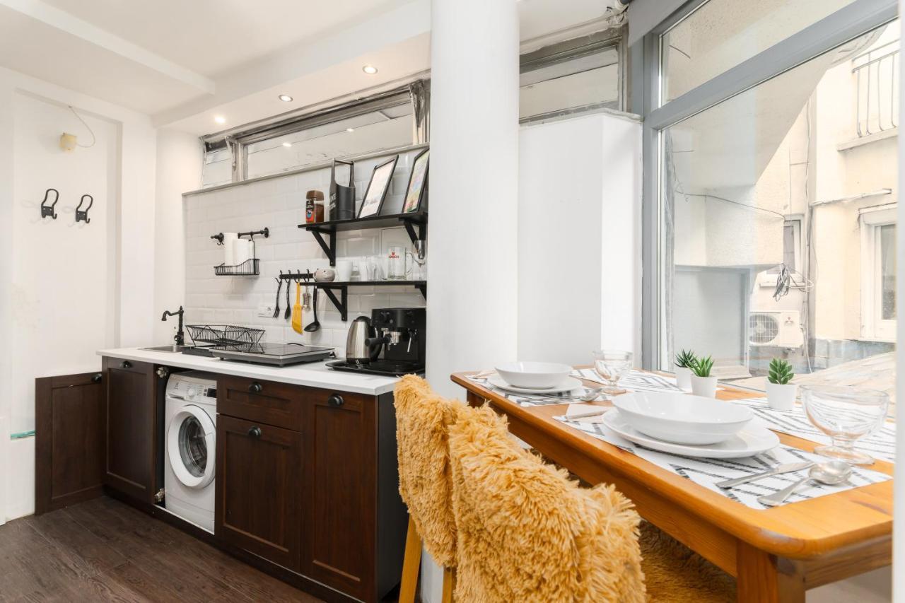Cheerful Studio Budapest Downtown מראה חיצוני תמונה