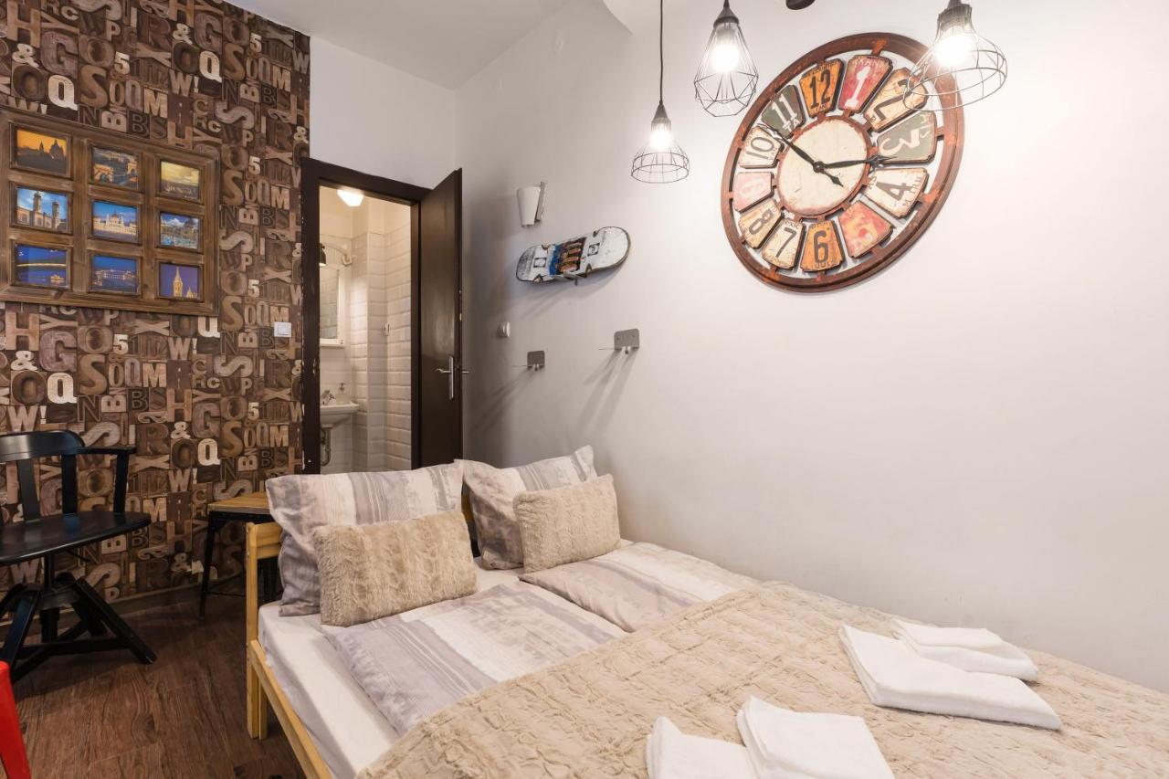 Cheerful Studio Budapest Downtown מראה חיצוני תמונה