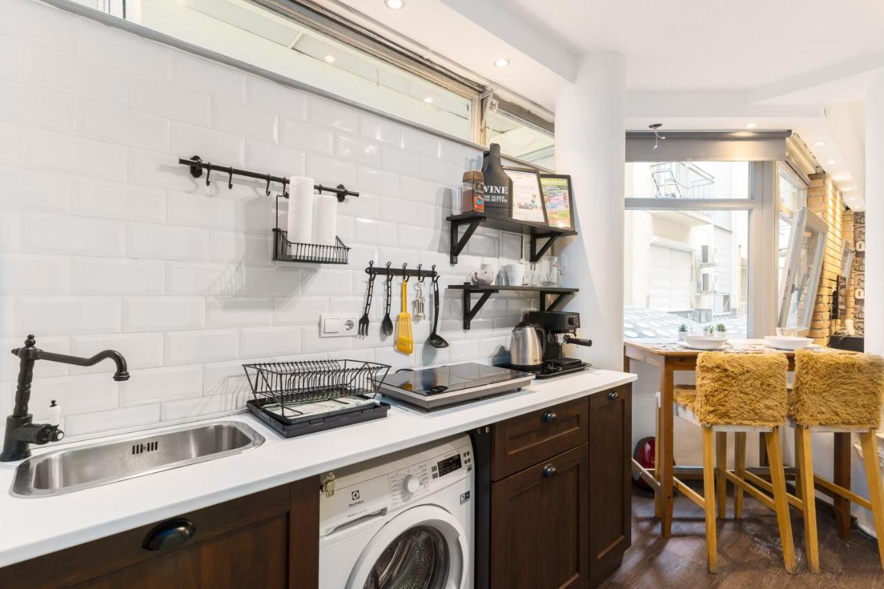 Cheerful Studio Budapest Downtown מראה חיצוני תמונה