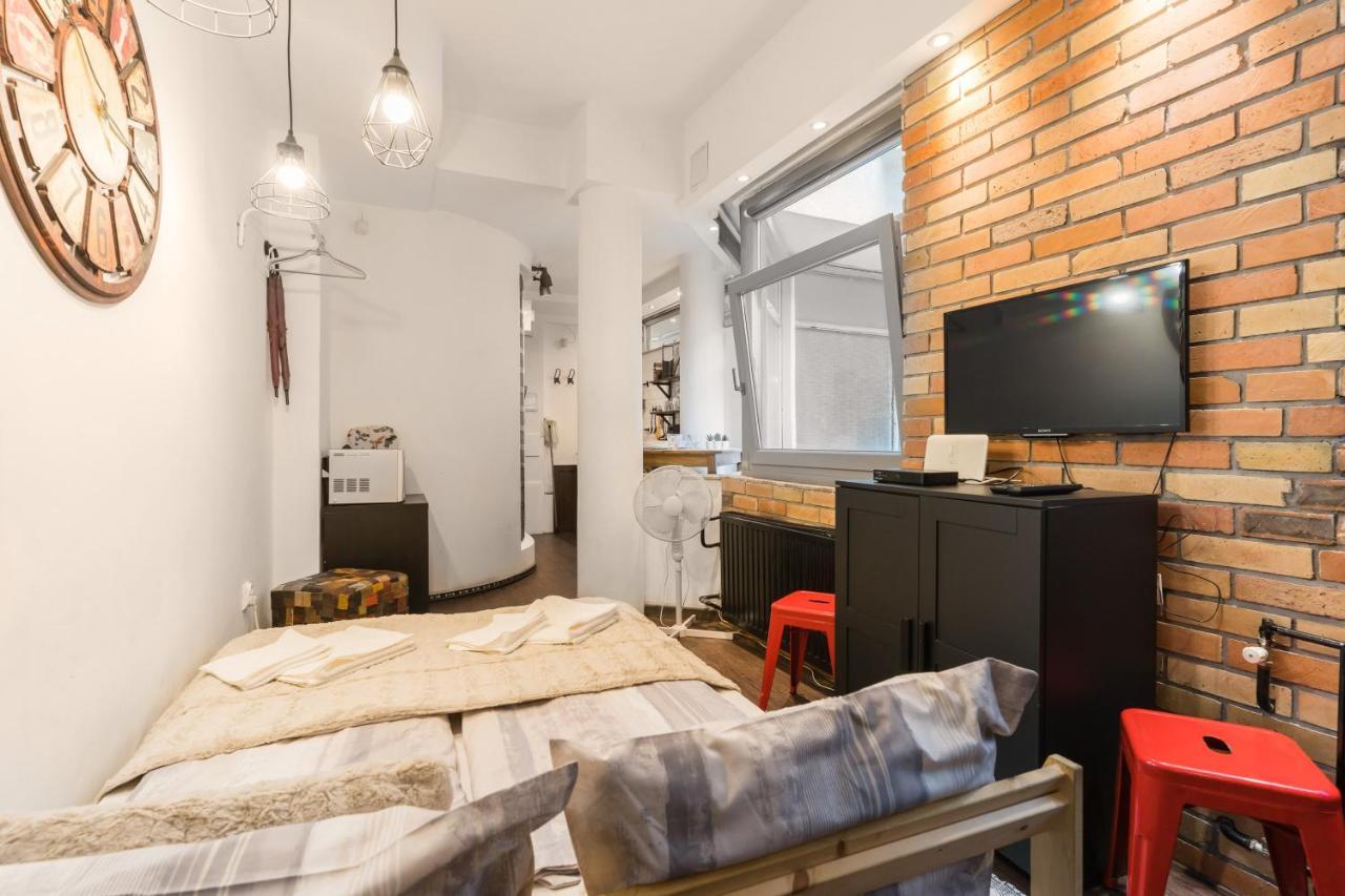 Cheerful Studio Budapest Downtown מראה חיצוני תמונה