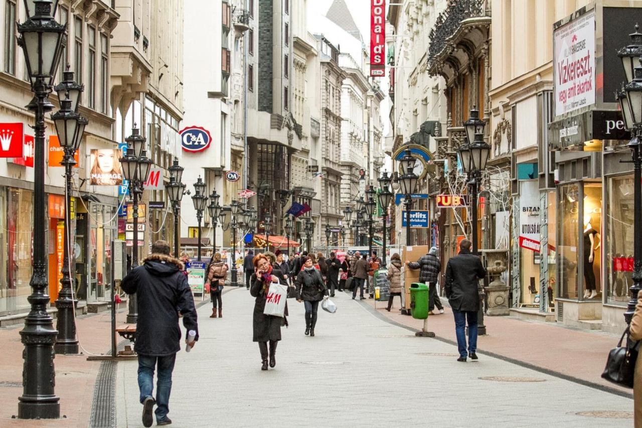 Cheerful Studio Budapest Downtown מראה חיצוני תמונה